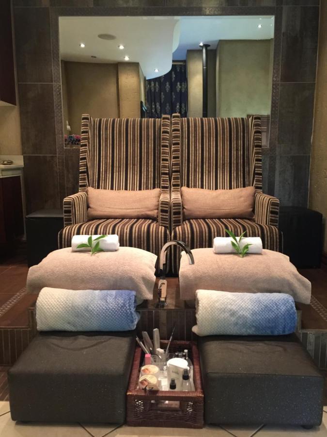 Witwater Guest House & Spa Kempton Park Exteriör bild